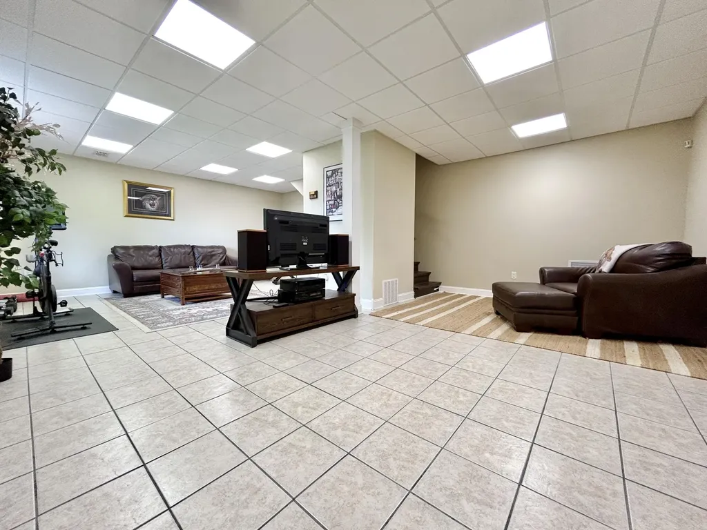 602 Knoll Lane Nancy KY 42544