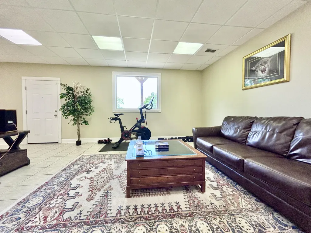 602 Knoll Lane Nancy KY 42544