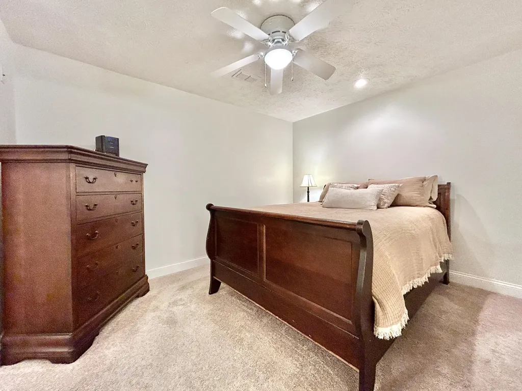 602 Knoll Lane Nancy KY 42544
