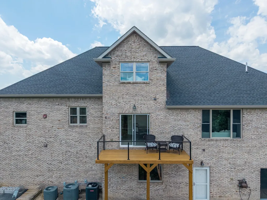 602 Knoll Lane Nancy KY 42544