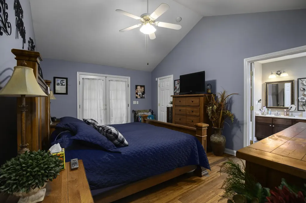 453 Gleneagles Way Versailles KY 40383