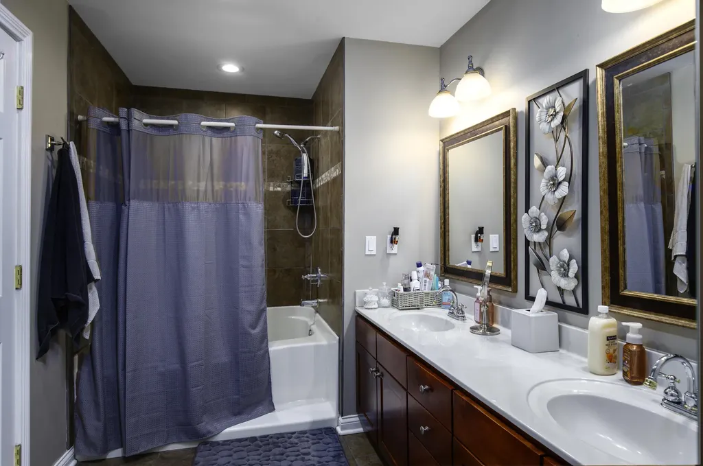 453 Gleneagles Way Versailles KY 40383