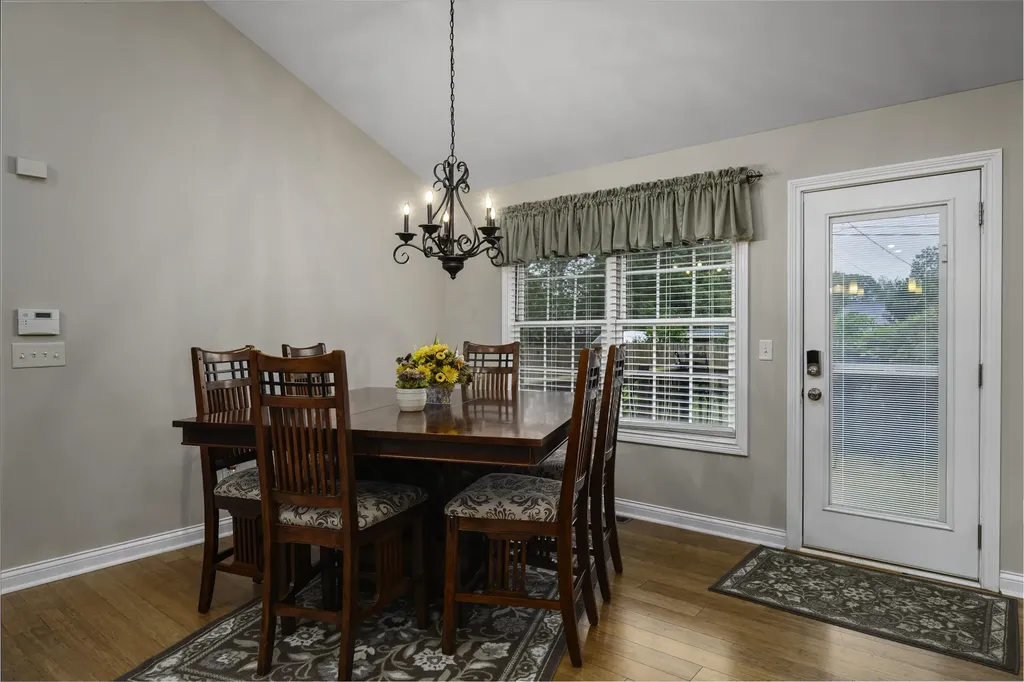453 Gleneagles Way Versailles KY 40383