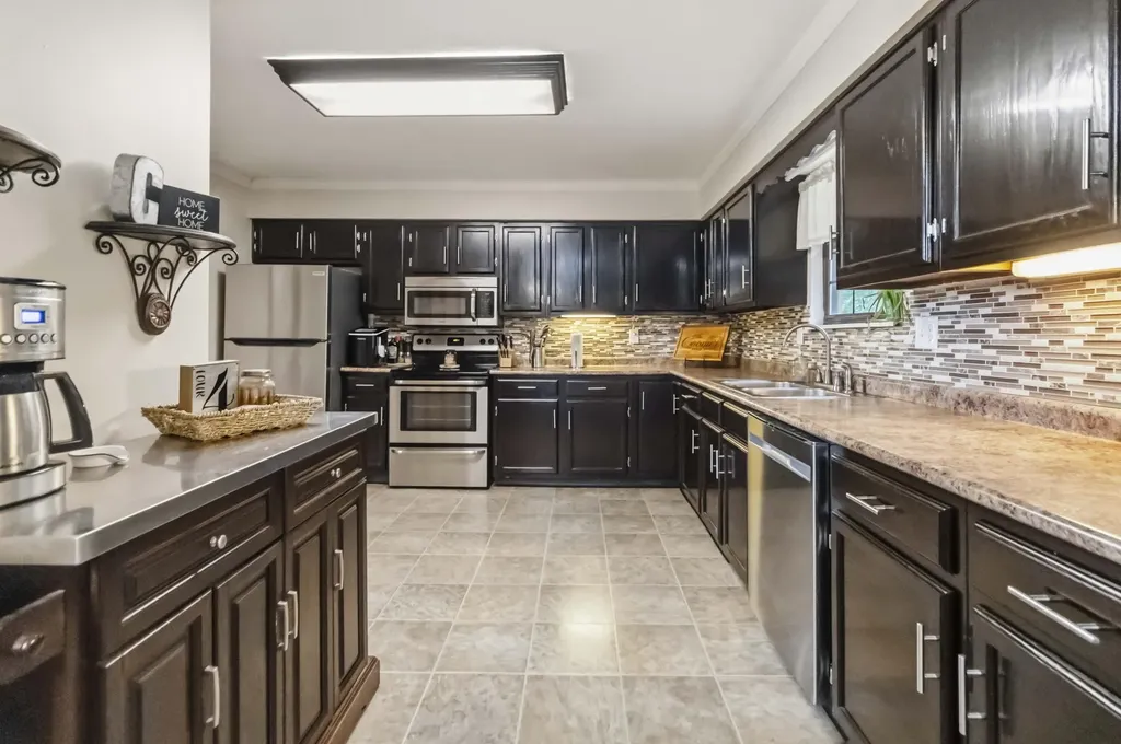 230 Whispering Oaks Drive Somerset KY 42503