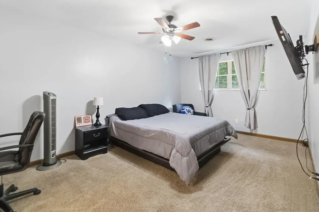 230 Whispering Oaks Drive Somerset KY 42503