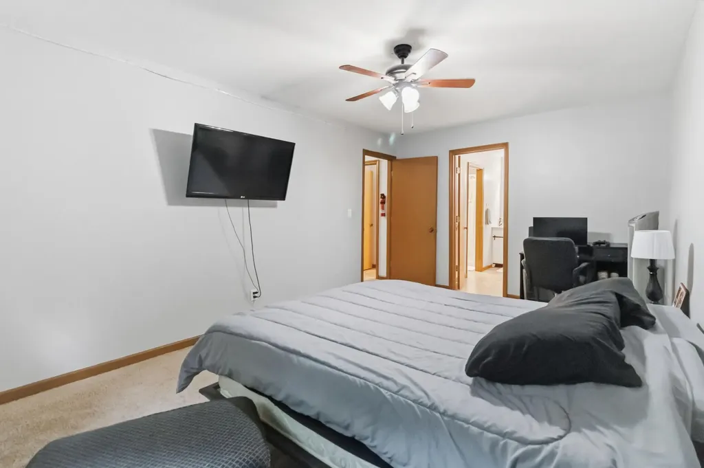 230 Whispering Oaks Drive Somerset KY 42503