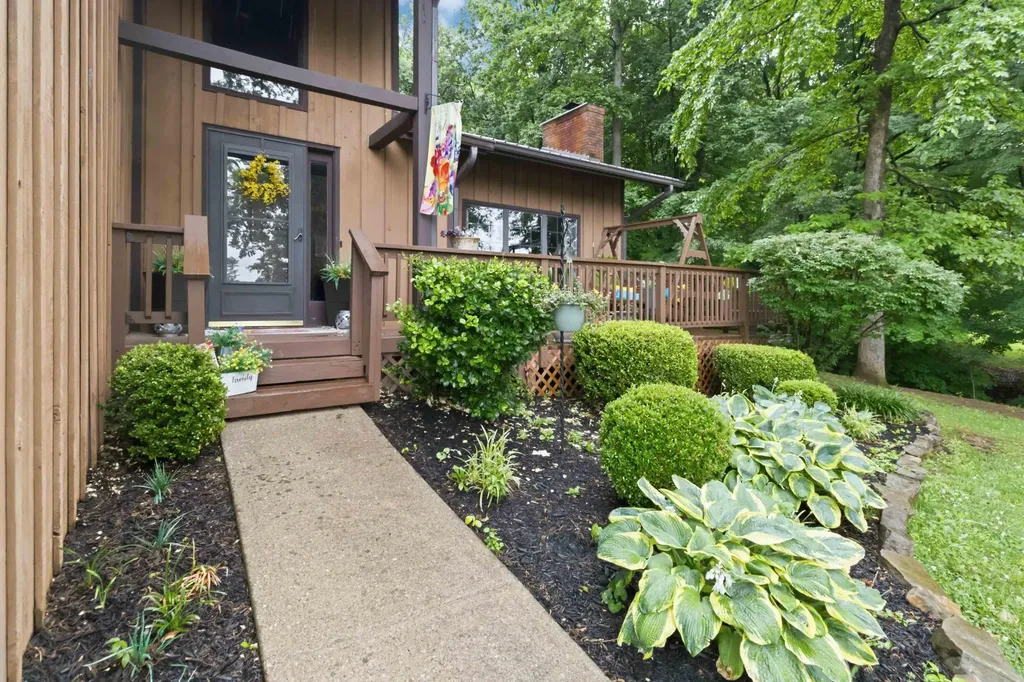 230 Whispering Oaks Drive Somerset KY 42503