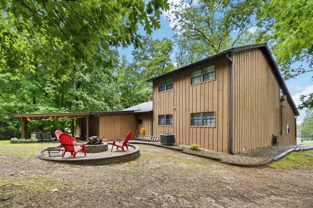 230 Whispering Oaks Drive Somerset KY 42503