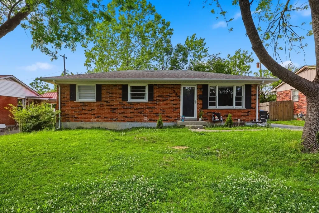 345 Larkwood Drive Lexington KY 40509