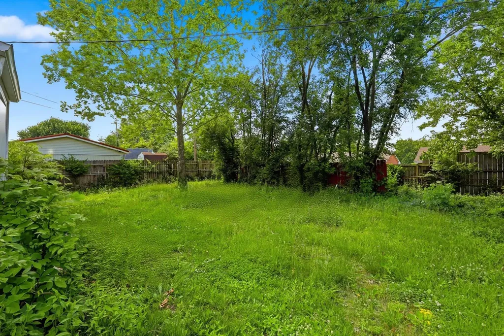345 Larkwood Drive Lexington KY 40509