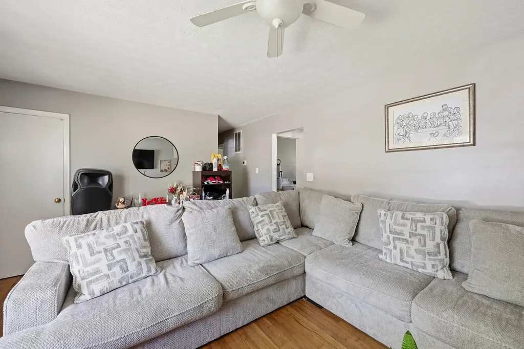 345 Larkwood Drive Lexington KY 40509