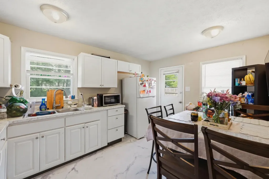 345 Larkwood Drive Lexington KY 40509