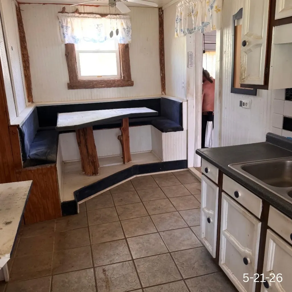 234 Brandenburg Road Frenchburg KY 40322