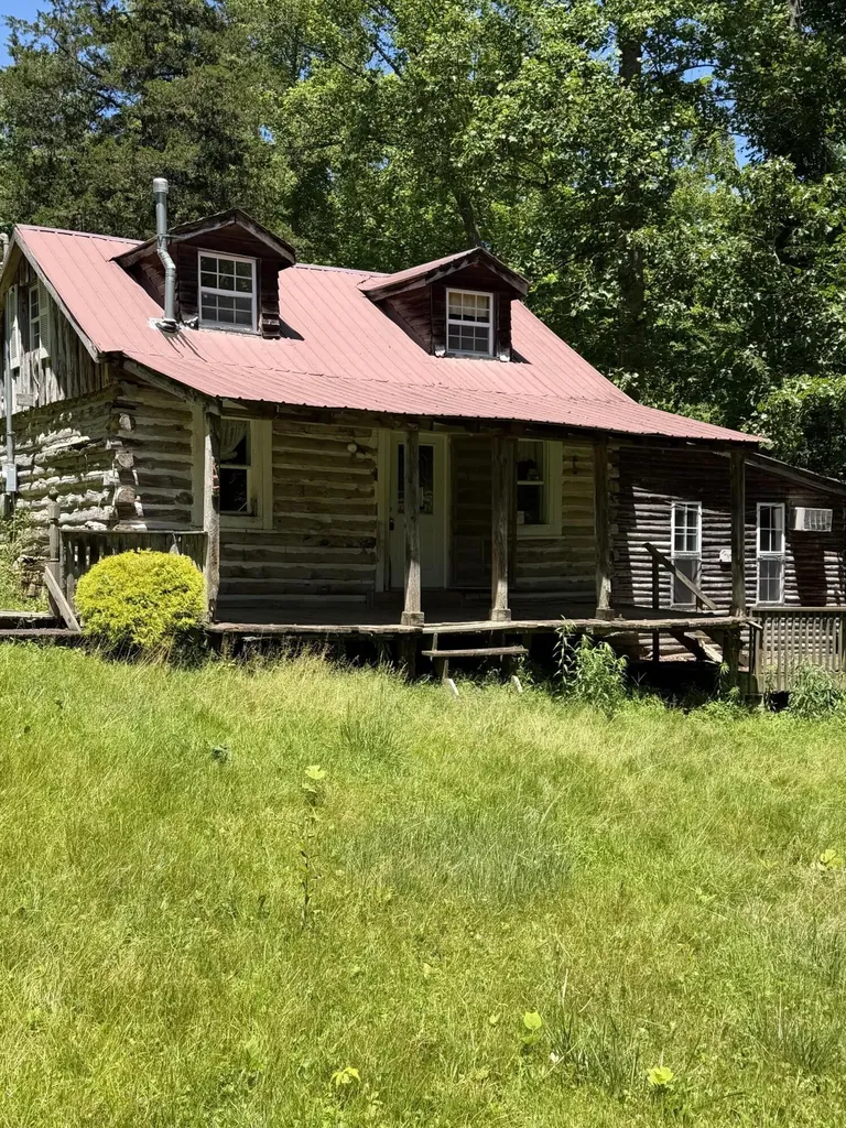 234 Brandenburg Road Frenchburg KY 40322