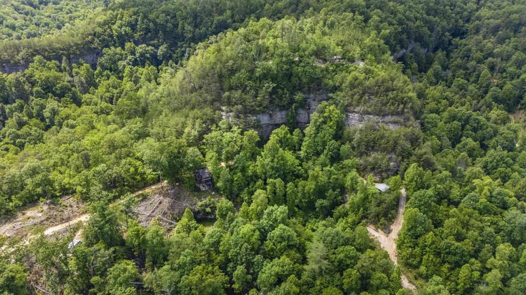 Lot 93 And 94 Lairson (indian Valley) Road Zoe KY 41397
