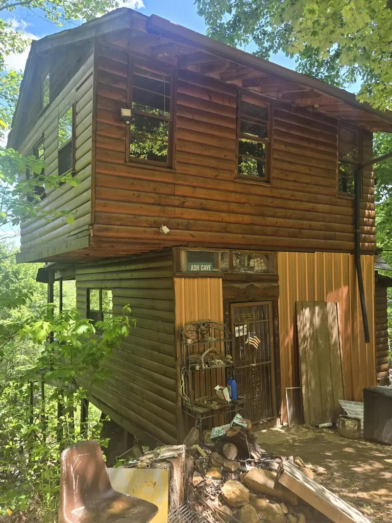 Lot 93 And 94 Lairson (indian Valley) Road Zoe KY 41397