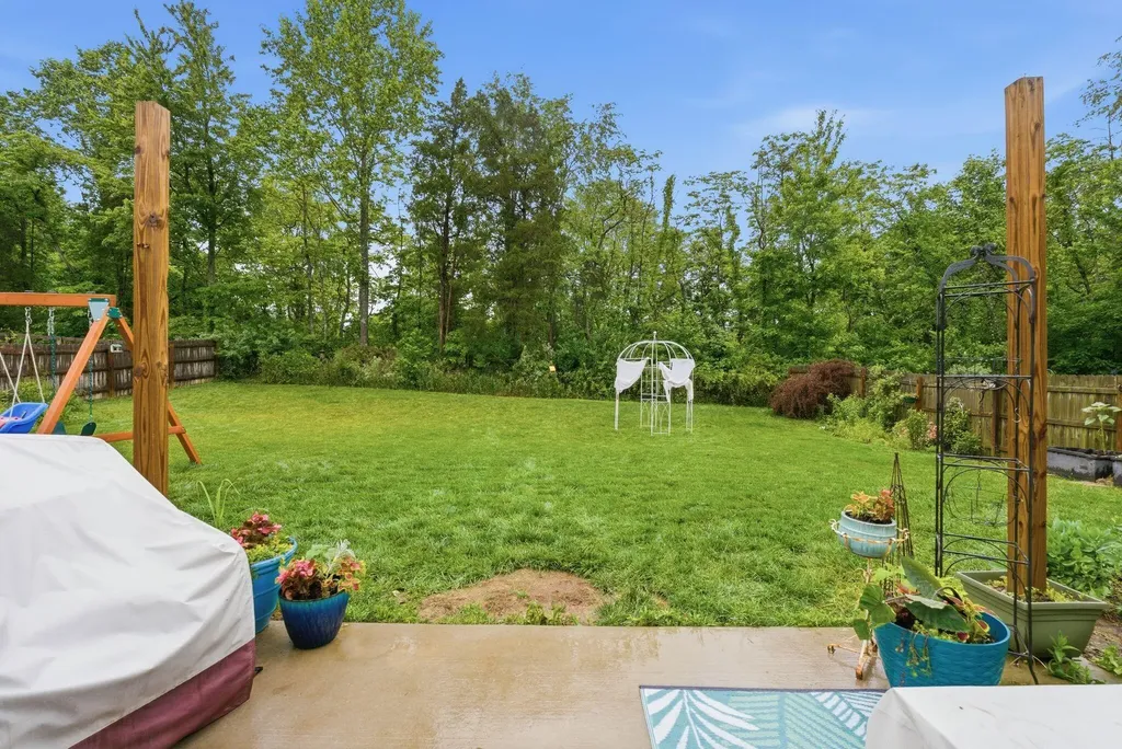 1046 Rainbow Way Lawrenceburg KY 40342