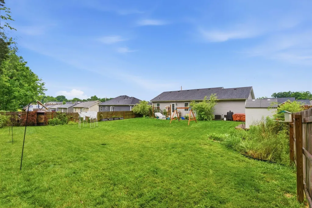 1046 Rainbow Way Lawrenceburg KY 40342