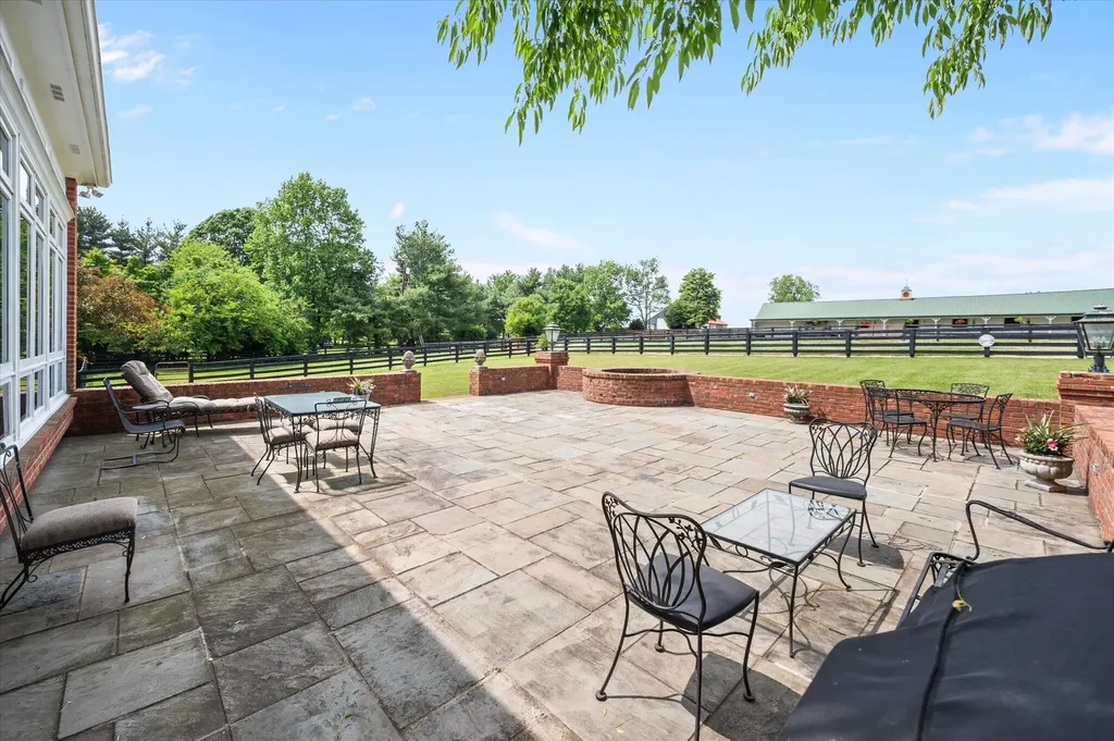 181 Wedgewood Drive Shelbyville KY 40065