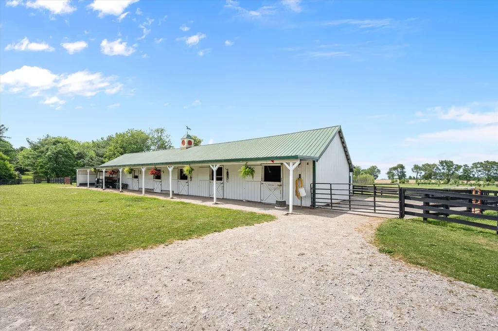 181 Wedgewood Drive Shelbyville KY 40065