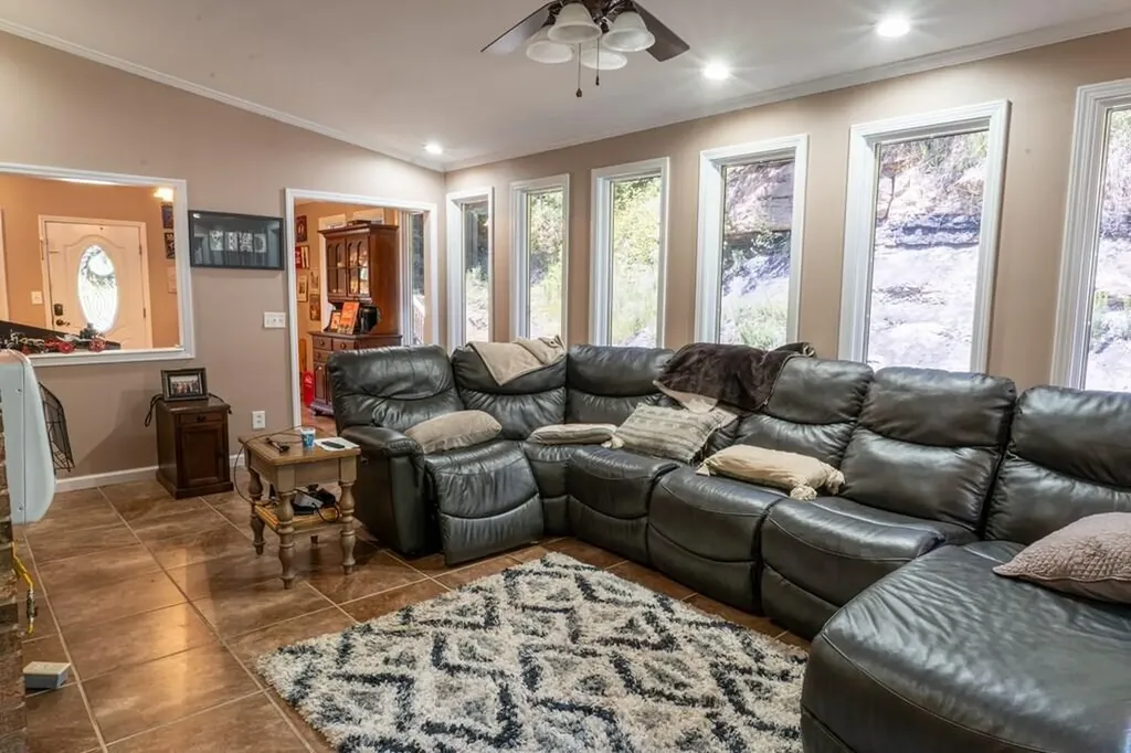 357 Fred's Fork Prestonsburg KY 41653