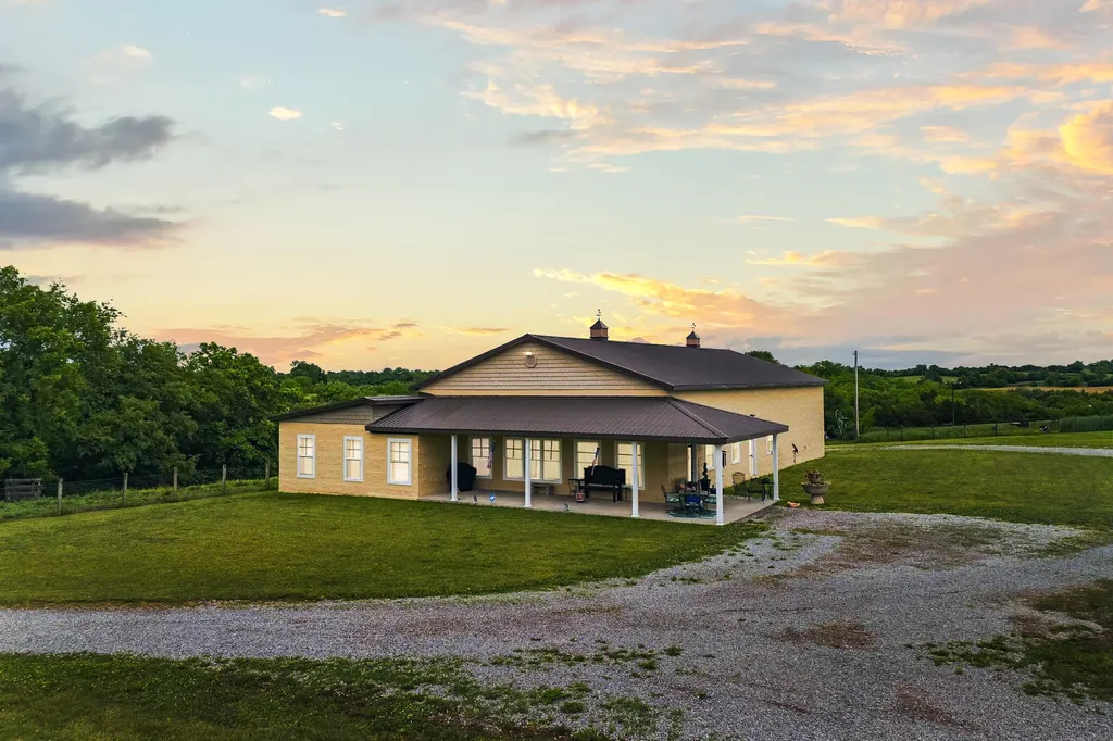 4578 Combs Ferry Road Winchester KY 40391
