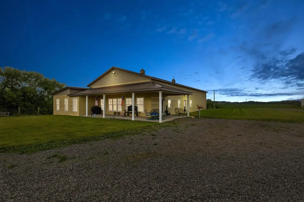 4578 Combs Ferry Road Winchester KY 40391