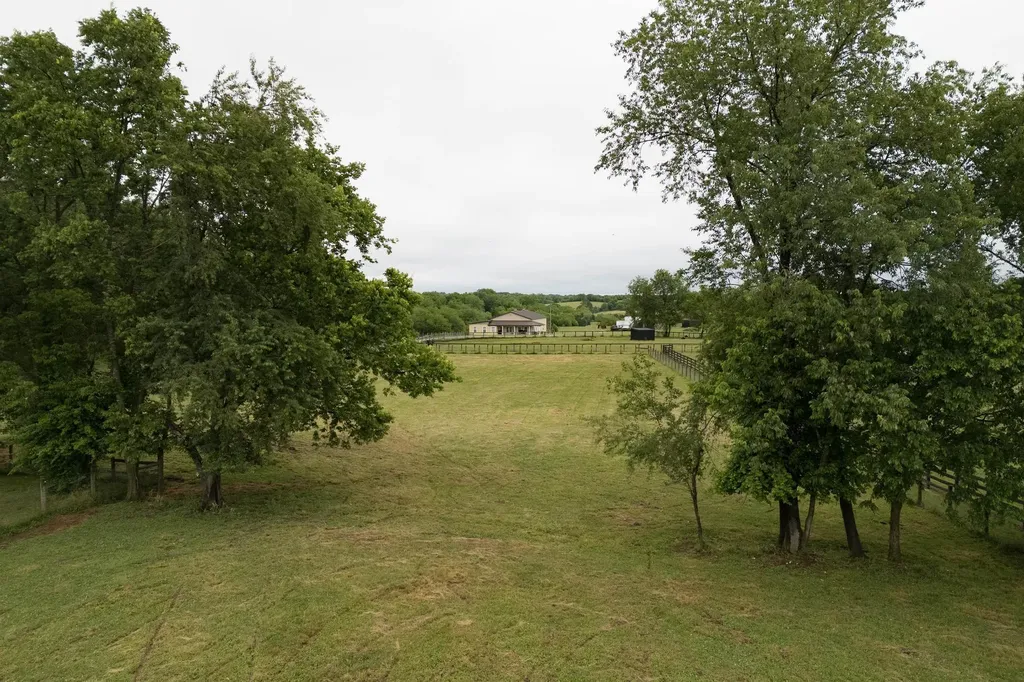 4578 Combs Ferry Road Winchester KY 40391