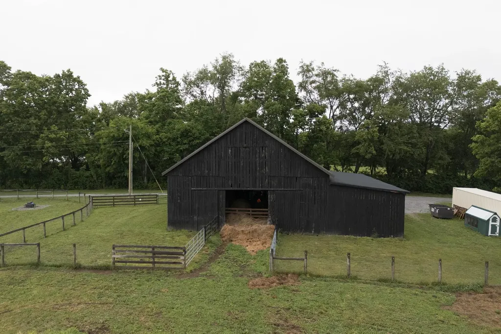 4578 Combs Ferry Road Winchester KY 40391