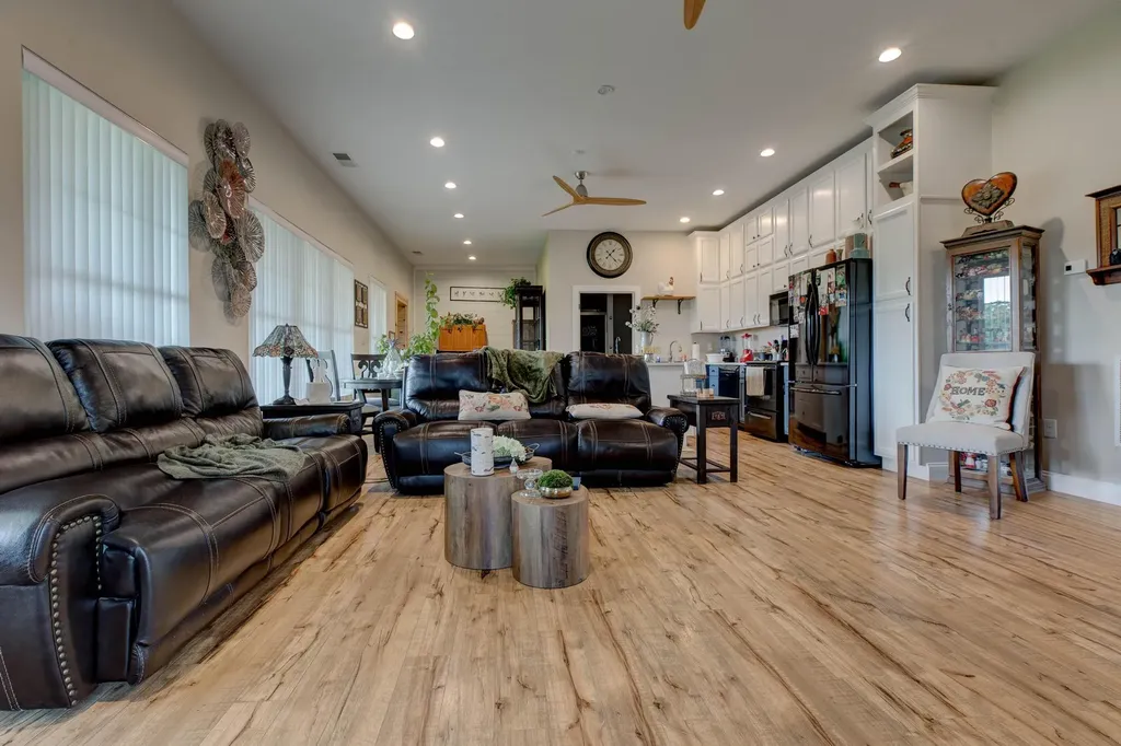 4578 Combs Ferry Road Winchester KY 40391