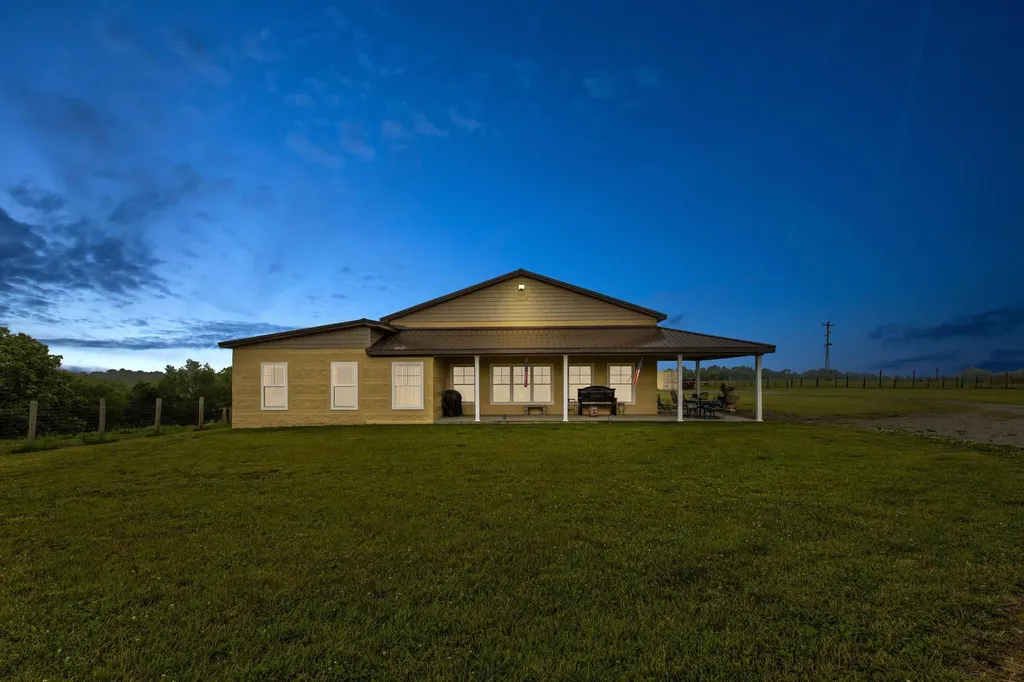 4578 Combs Ferry Road Winchester KY 40391