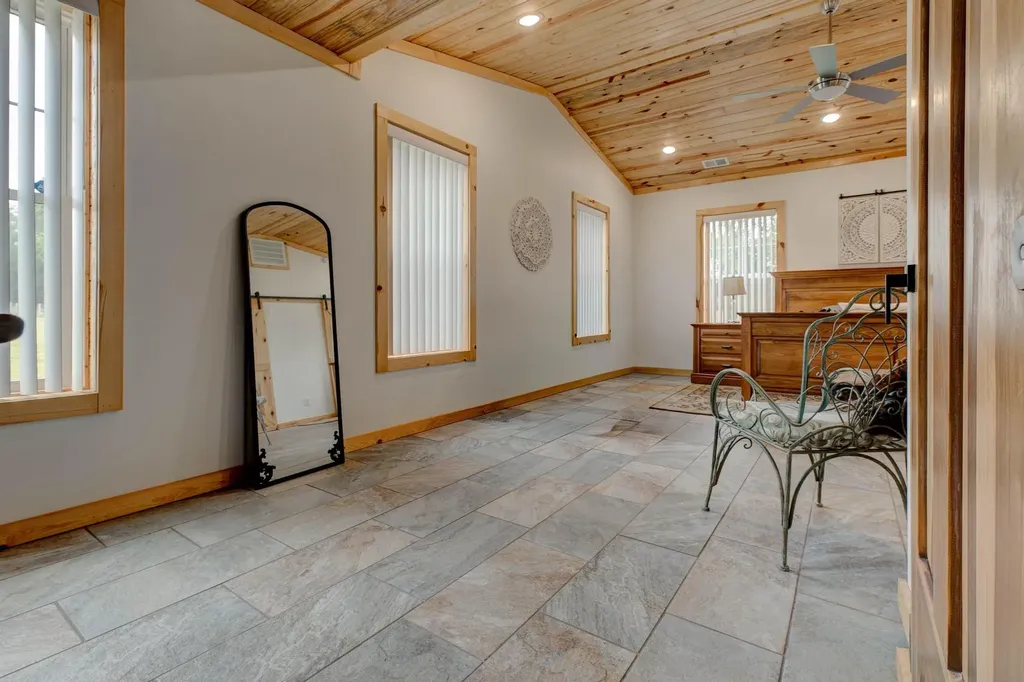 4578 Combs Ferry Road Winchester KY 40391