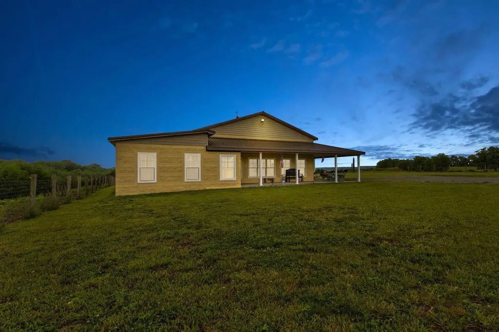 4578 Combs Ferry Road Winchester KY 40391