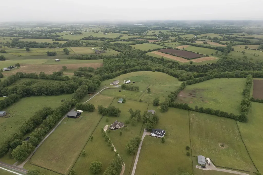4578 Combs Ferry Road Winchester KY 40391
