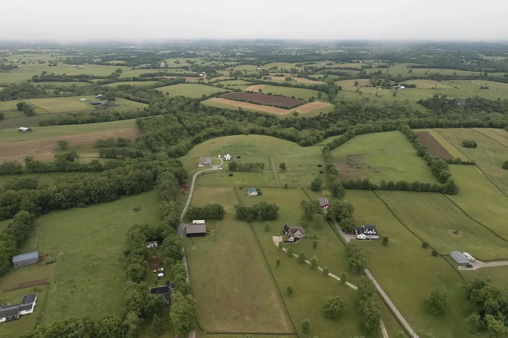 4578 Combs Ferry Road Winchester KY 40391