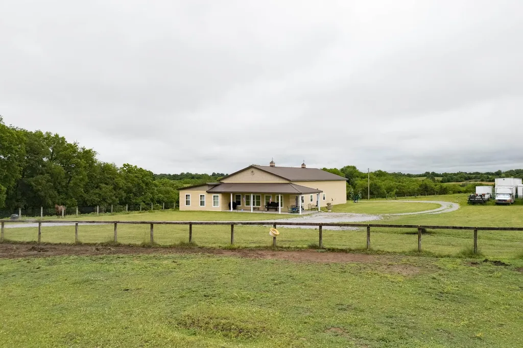 4578 Combs Ferry Road Winchester KY 40391
