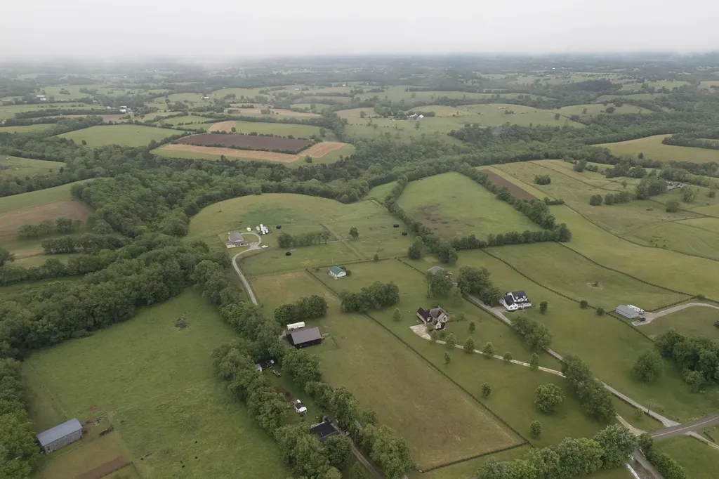 4578 Combs Ferry Road Winchester KY 40391