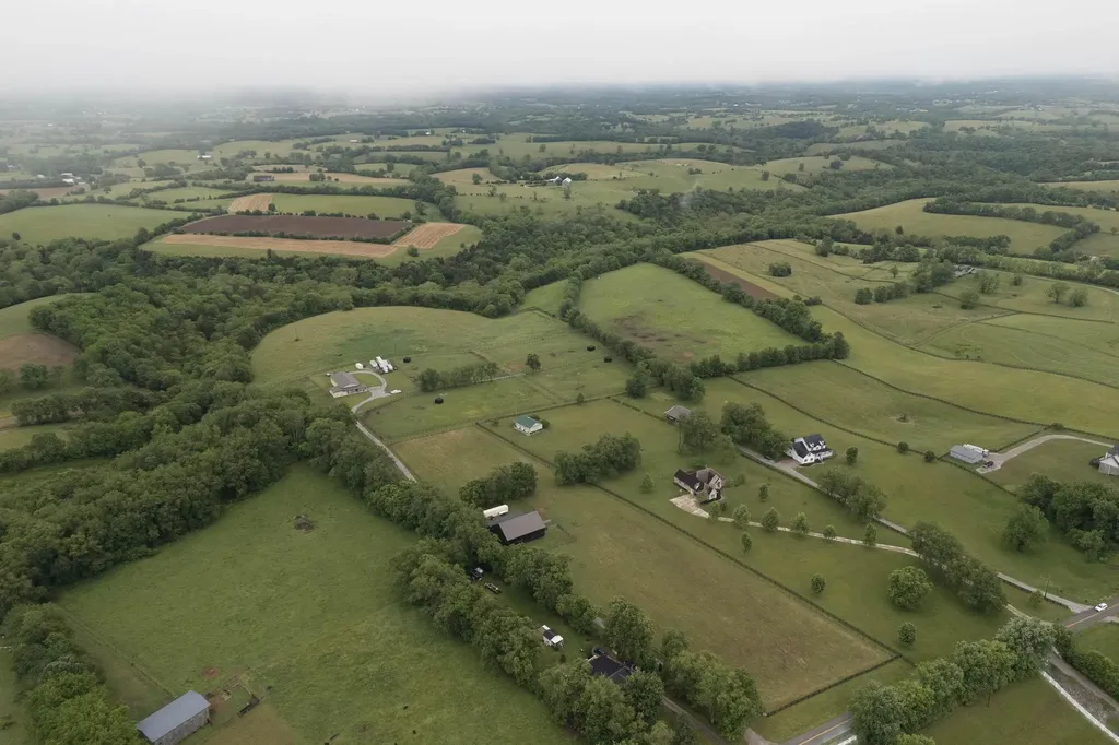 4578 Combs Ferry Road Winchester KY 40391