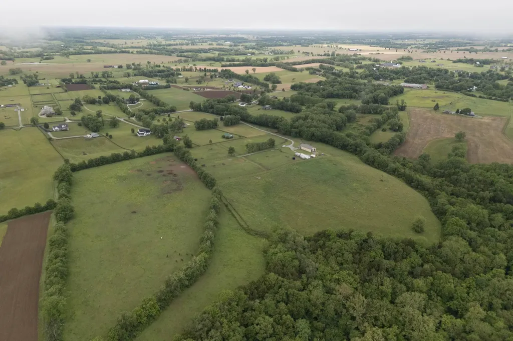 4578 Combs Ferry Road Winchester KY 40391