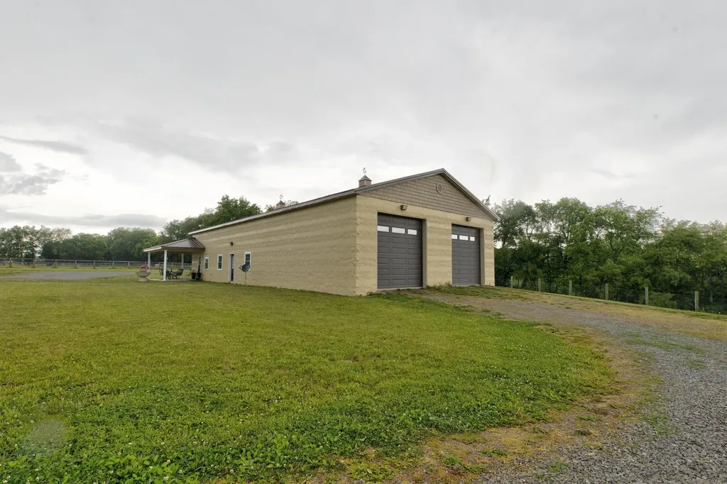 4578 Combs Ferry Road Winchester KY 40391