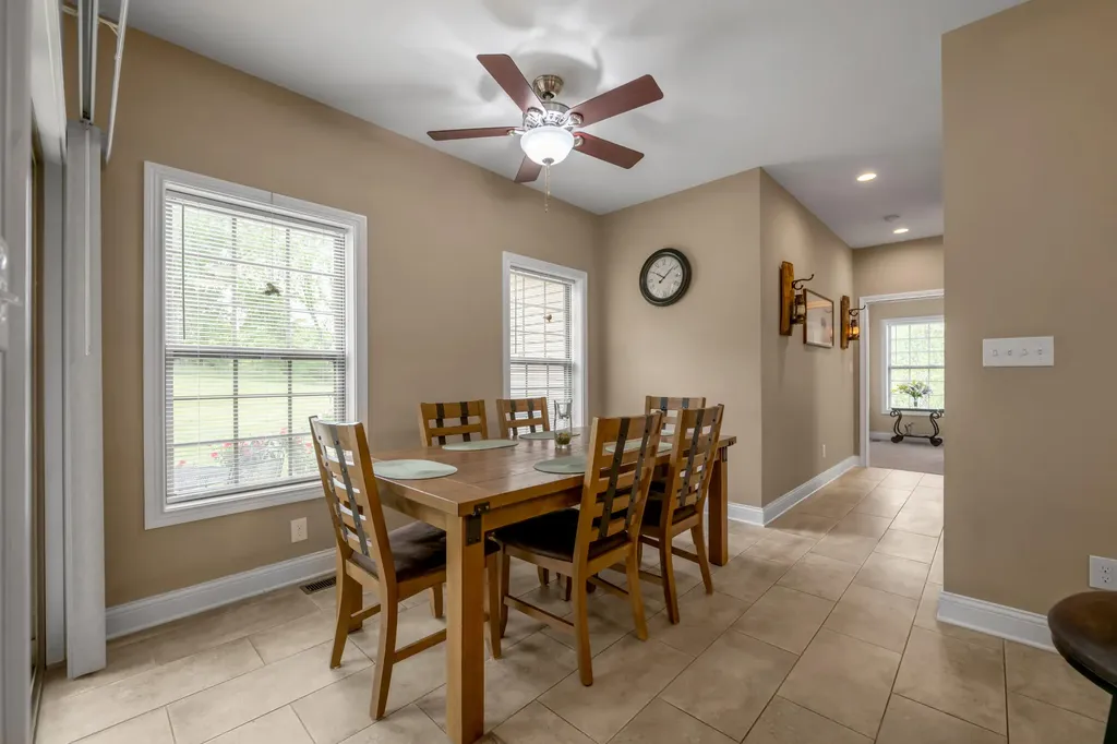 1208 White Oak Road Stamping Ground KY 40379