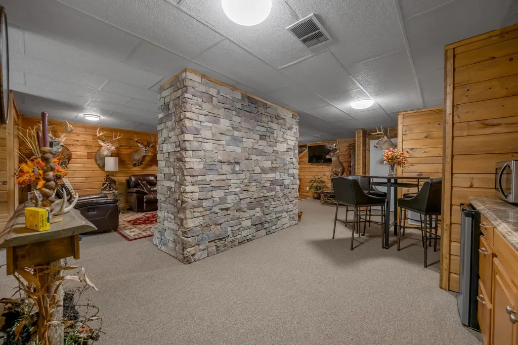1208 White Oak Road Stamping Ground KY 40379
