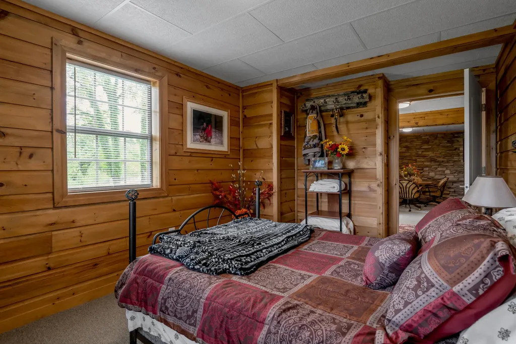 1208 White Oak Road Stamping Ground KY 40379