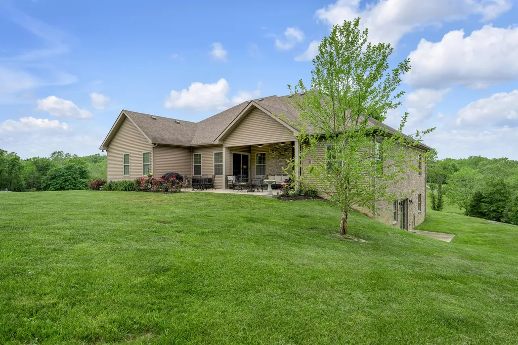 1208 White Oak Road Stamping Ground KY 40379