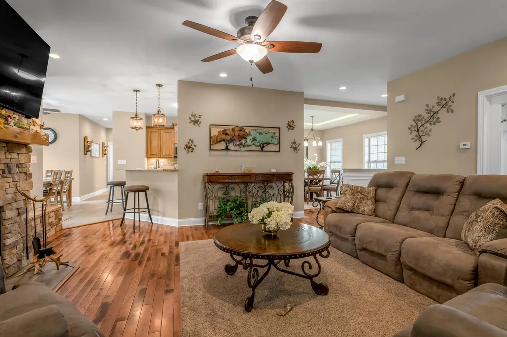 1208 White Oak Road Stamping Ground KY 40379