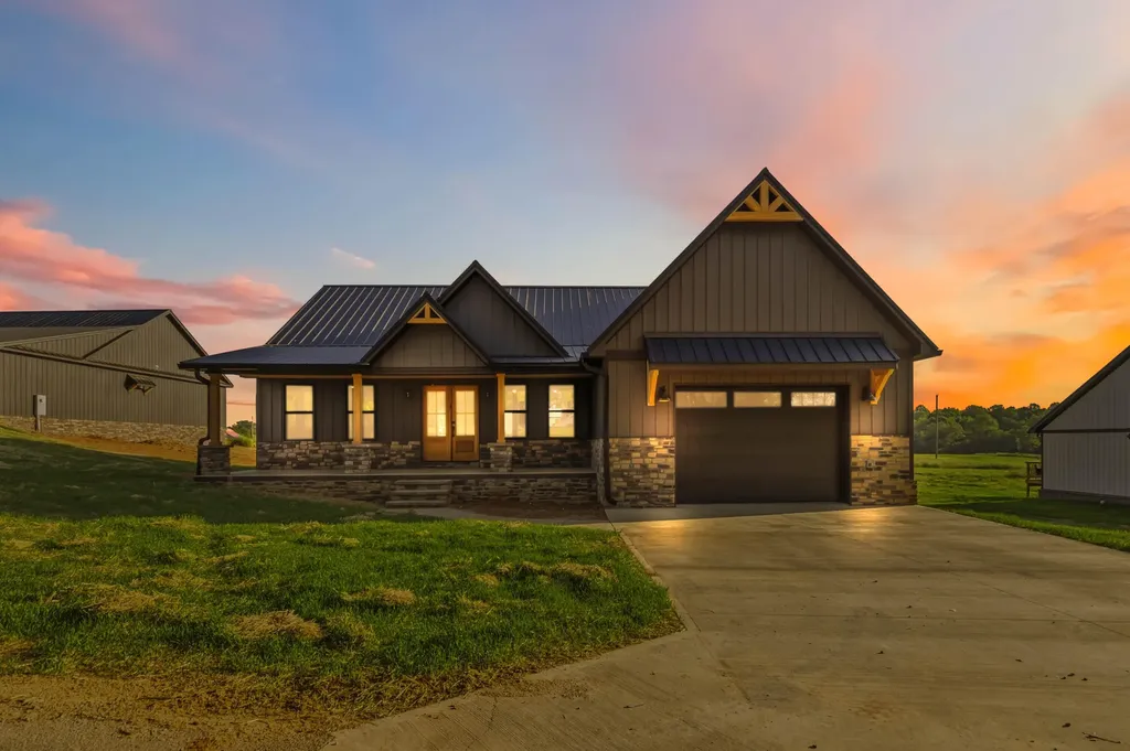 28 Elrod Denny Road Somerset KY 42503