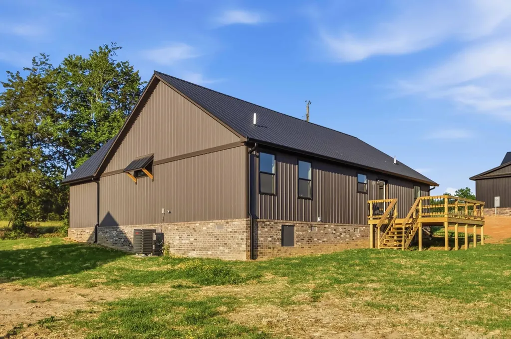 28 Elrod Denny Road Somerset KY 42503