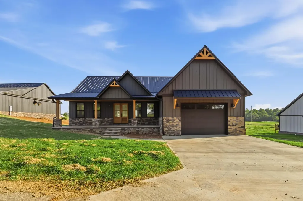28 Elrod Denny Road Somerset KY 42503
