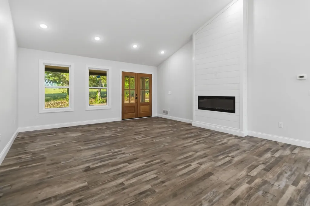 28 Elrod Denny Road Somerset KY 42503