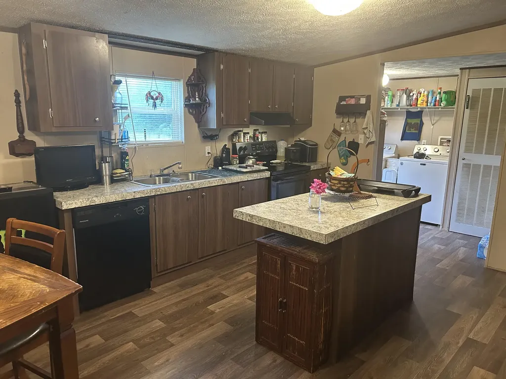 865 Barnett Road Brodhead KY 40409